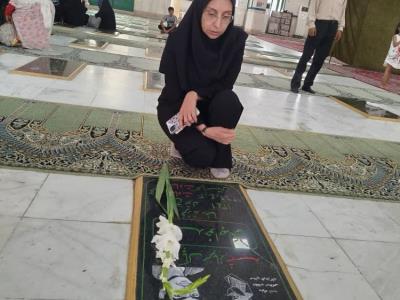 تجدید میثاق مسئولان جهاد کشاورزی و سرپرست پژوهشکده اکولوژی با شهدا در هفته جهاد کشاورزی